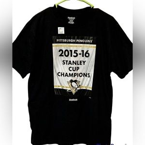 Pittsburgh Penguins 2015-16 Stanley Cup Champions T-Shirt Reebok - Mens Size Lg